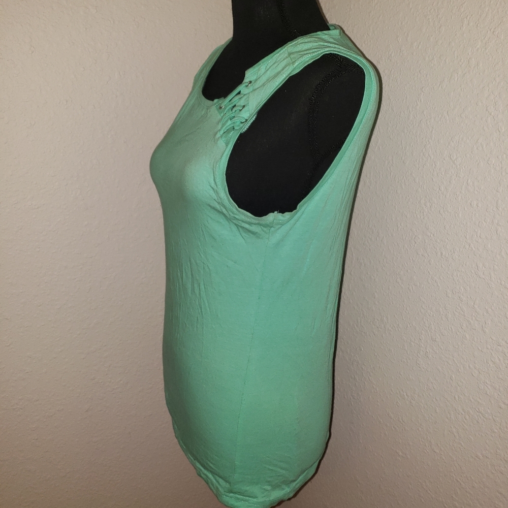 Ladies Stylish Mint Green Tank Top - Picture 5 of 7